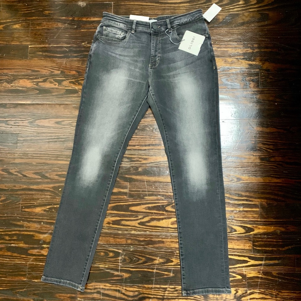 DL1961 slim jeans